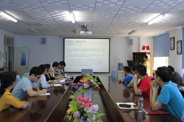 说明: //www.gunqiuweb.com/_mediafile/tute01/2017/05/25/16owym432q.jpg