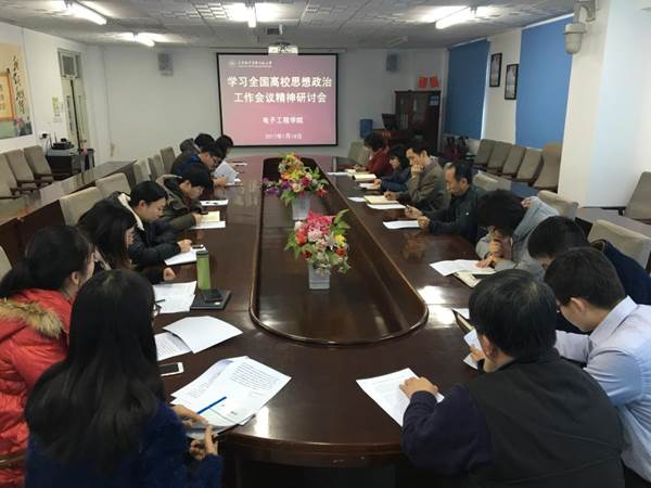 说明: //www.gunqiuweb.com/_mediafile/tute01/2017/01/17/1bhnphhb12.jpg
